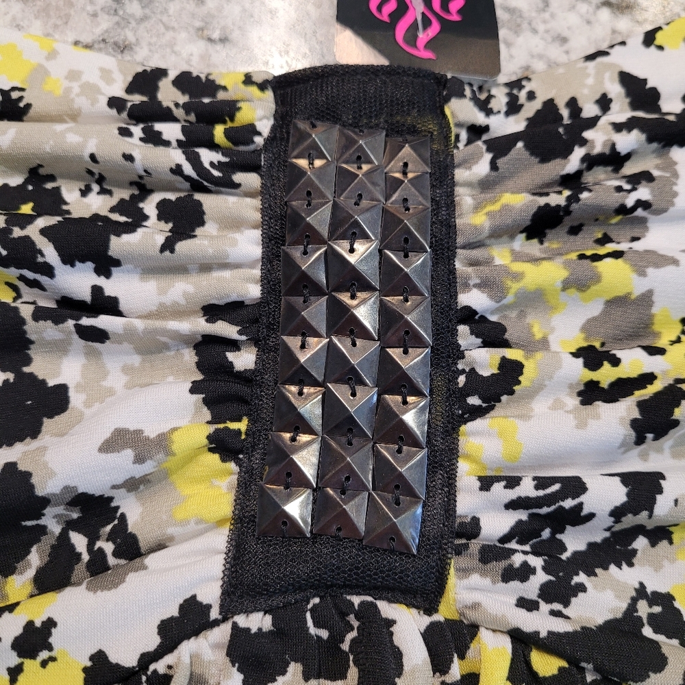 Torrid Size 3 Studded Sleeveless Babydoll Top - Picture 7 of 12